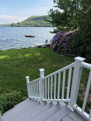 Property grounds - Lakefront for 15, private beach and dock (Dedham)