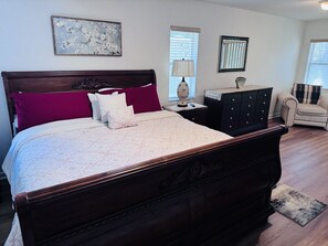 3 bedrooms, iron/ironing board, free WiFi, bed sheets - Cozy, Private Home Close to the I95 Exit 284 (Palm Coast)