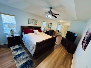 3 bedrooms, iron/ironing board, free WiFi, bed sheets