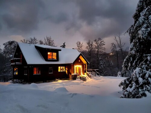 Shelving Rock Lodge on 54 acres in Adirondack Park