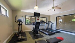 Fitness facility - Updated 2 BR | Central Location | 2 Pools & Hot Tub | FREE TICKETS INCLUDED!! (FHD-18) (Branson)