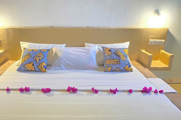 8 habitaciones y wifi