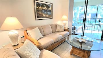 Smart TV, table tennis, books