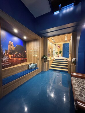 32-inch LED TV with satellite channels, TV - Hotel Spa Santa Ana (Cuenca)