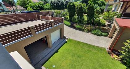 Holiday apartment newly renovated with air conditioning near the beach