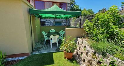 Holiday apartment newly renovated with air conditioning near the beach