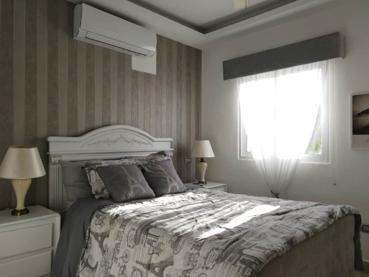 2 室のベッドルーム、アイロン / アイロン台、WiFi (無料)