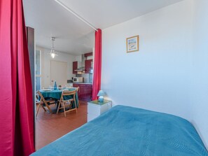 1 habitación, cuna de viaje, wifi y ropa de cama 
