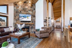 TV, fireplace, offices