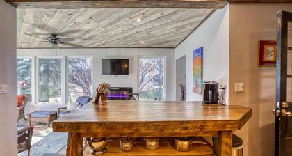 A Carefree Cottage/Pet friendly
