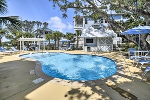 Pool - Luxury Townhouse w/ Ocean Views - Walk to Ocean! (Kure Beach)
