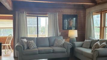 Una Smart TV, libros