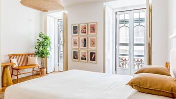 3 bedrooms, desk, iron/ironing board, WiFi