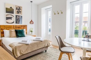 1 bedroom, desk, iron/ironing board, WiFi