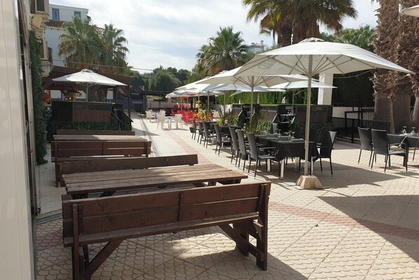 Ristorazione all'aperto