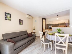 Flat-screen TV - La Miougrano by Interhome (Fréjus)