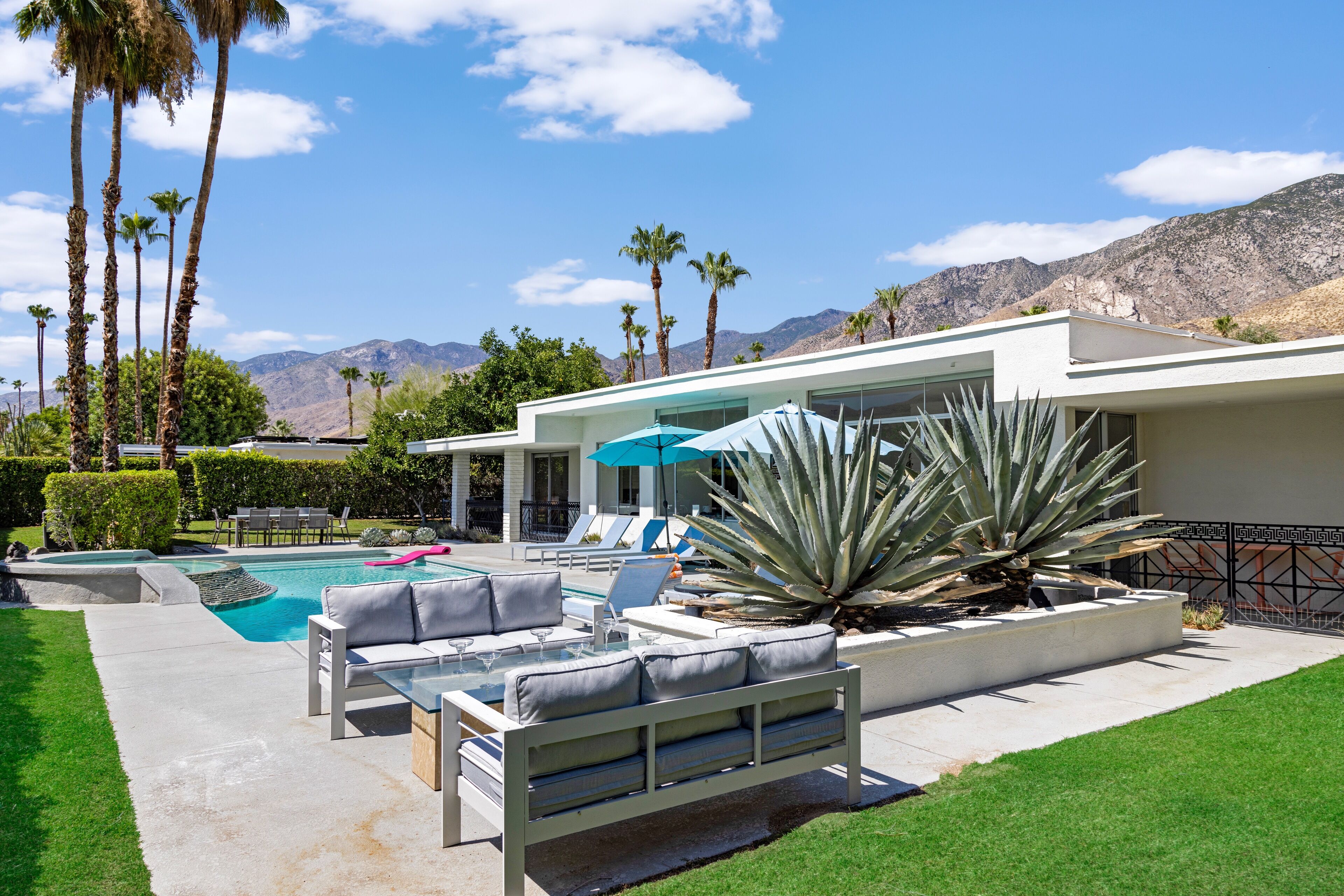 Et oppvarmet basseng