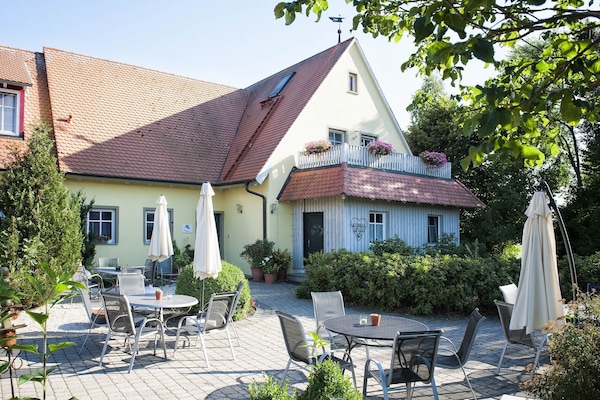 Weinhof Grosch - Anke Gümpelein (Sugenheim)