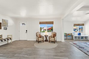 Interior - Family Friendly-Playroom-Central Location (Tucson)