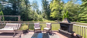 5 Star Secluded Private Estate -Hot Tub, Pool+Ski >Southwoods Mountain Vacation!