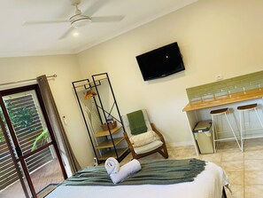 1 Schlafzimmer, Schreibtisch, Bügeleisen/Bügelbrett, kostenloses WLAN
