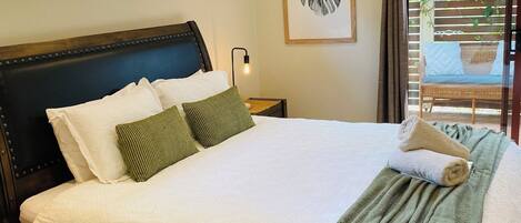 1 habitación, escritorio, tabla de planchar con plancha y wifi gratis