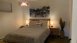 1 bedroom, WiFi - Luxurious, Quiet Condo in the Heart of Town (Niwot)