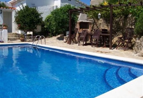 Pet-Friendly "Casa Jazmin" with Private Pool, Sea Views, A/C and WiFi