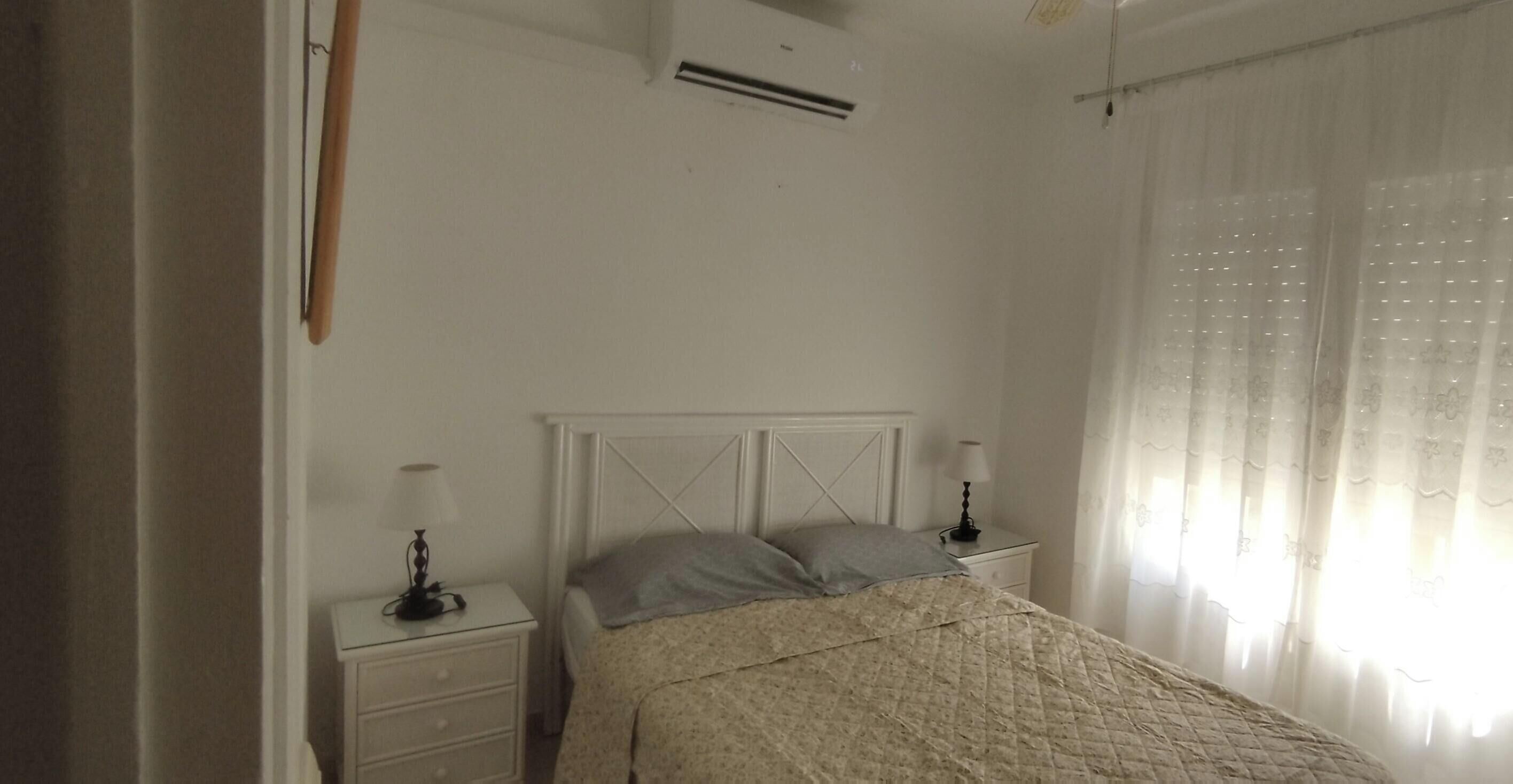 2 quartos, ferros/tábuas de passar roupa, Wi-Fi de cortesia