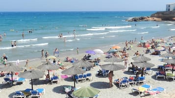 Una spiaggia nelle vicinanze