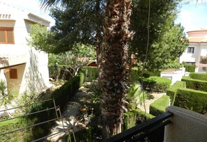 Property grounds - Apartment Playa Flamenca with Pool, A/C, Terrace & Garden (Playa Flamenca/Orihuela)