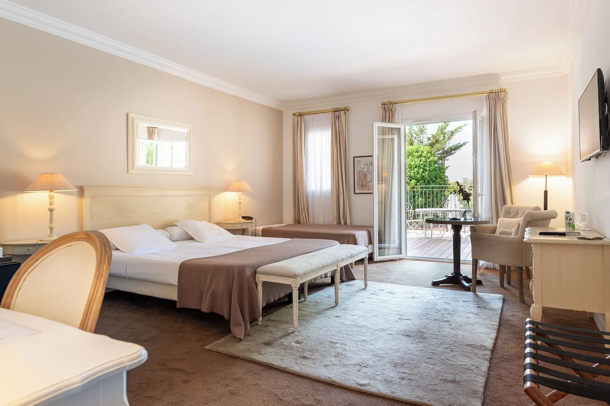 家庭套房 | 迷你吧、客房内保险箱、特色装修、特色家居