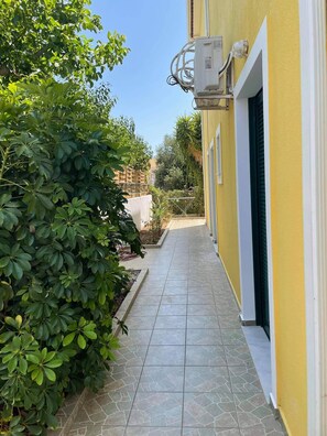 Enceinte de lâhĂ©bergement