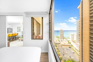 Interior - Stylish Waikiki Gem with Ocean View, Steps to Waikiki Beach and Free Parking (Honolulu)