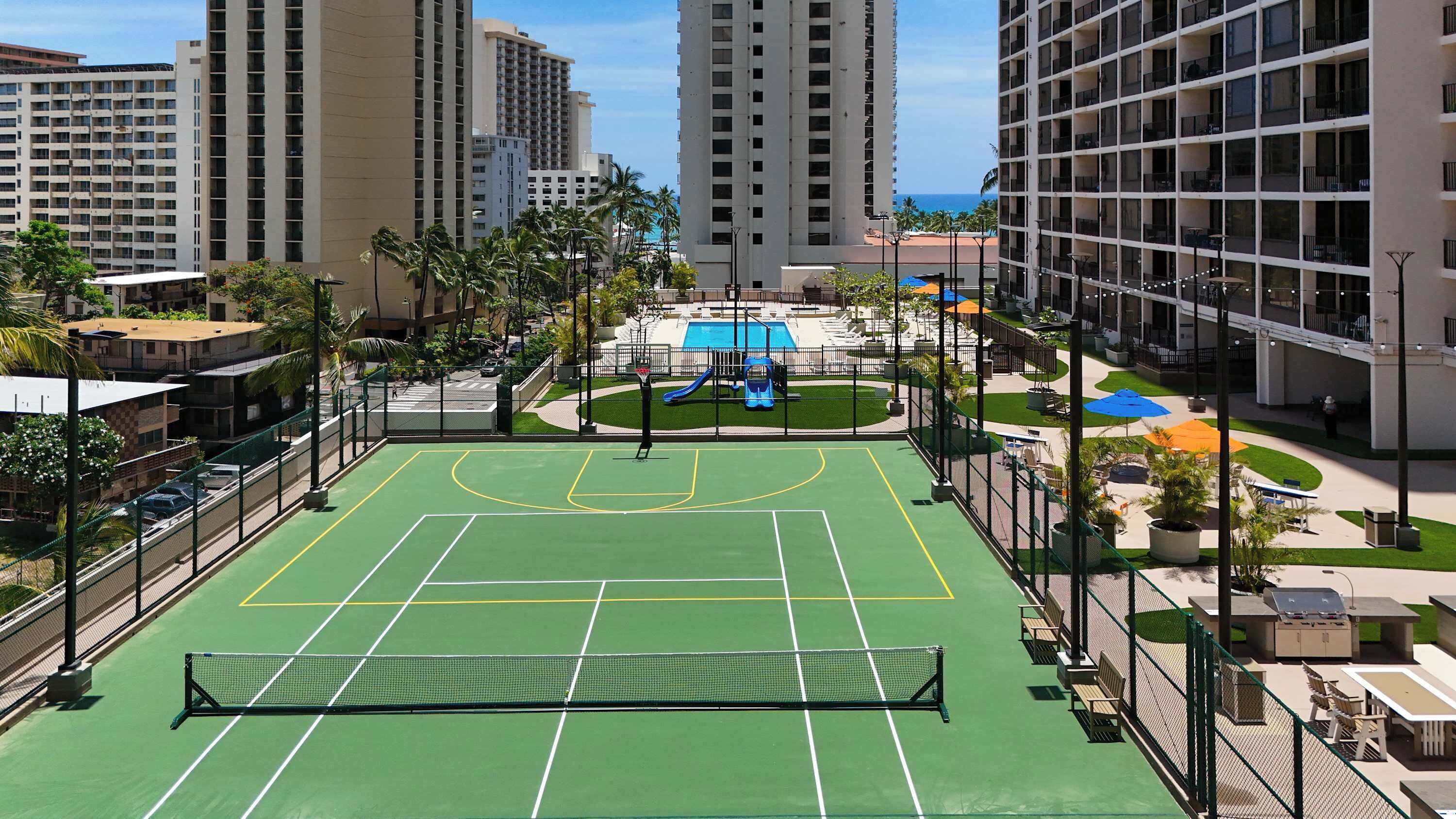 Waikiki banyan condo w/ ocean views & lanai Reviews, Deals