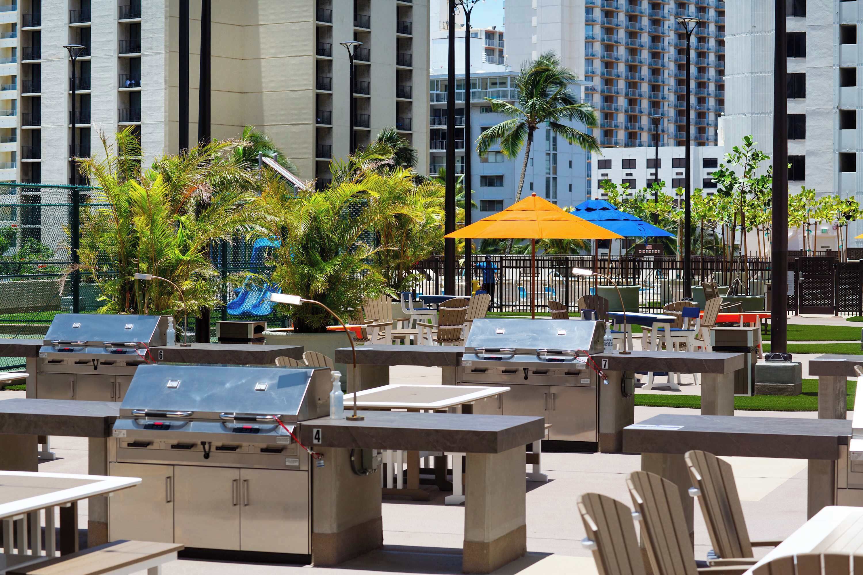 Waikiki banyan condo w/ ocean views & lanai Reviews, Deals