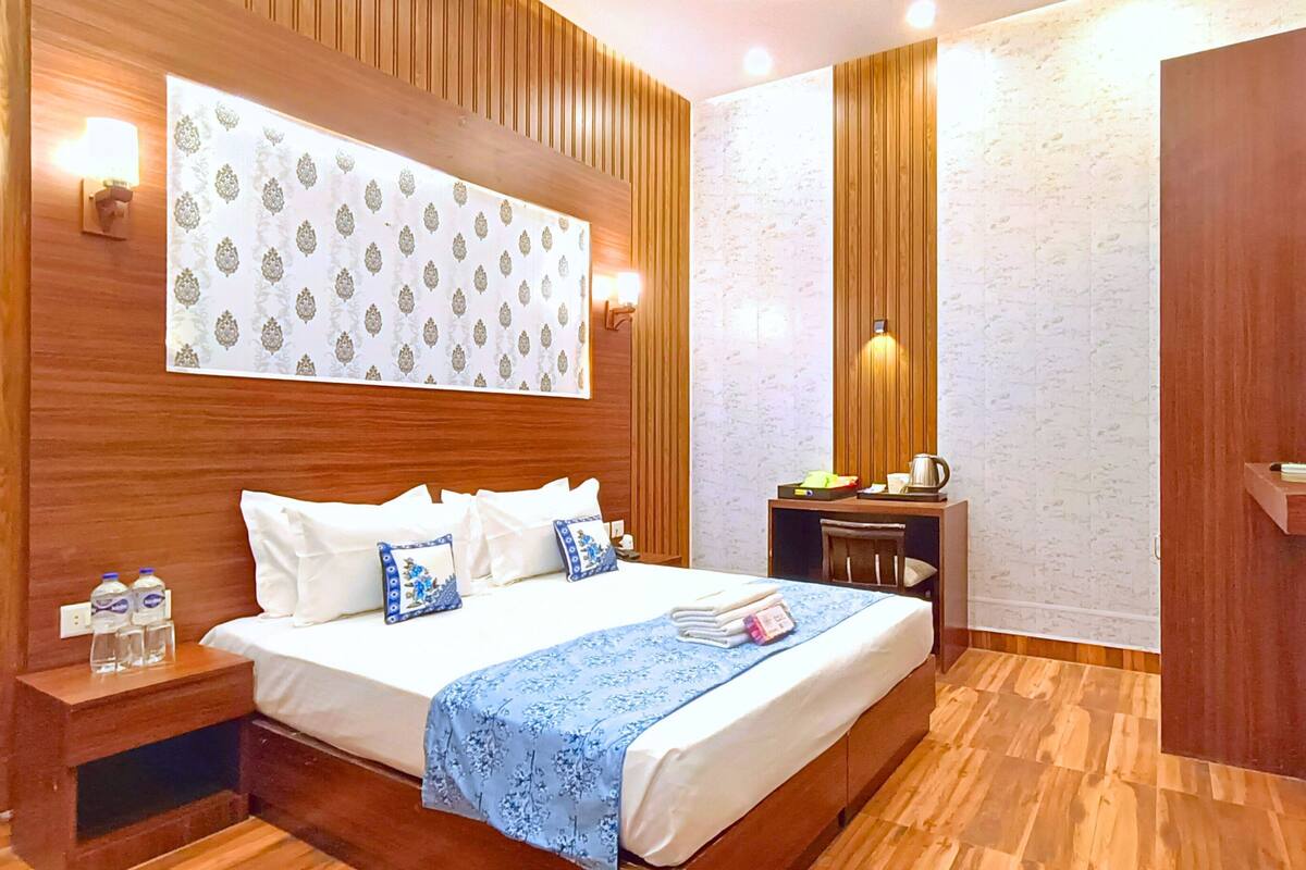 Deluxe-Zimmer, ohne Fenster | Bettwäsche aus ägyptischer Baumwolle, hochwertige Bettwaren