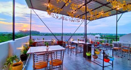 Asapian House - A Luxury Homestay at Moradabad