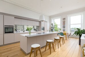 Coffee service - Crescent House (Edinburgh)