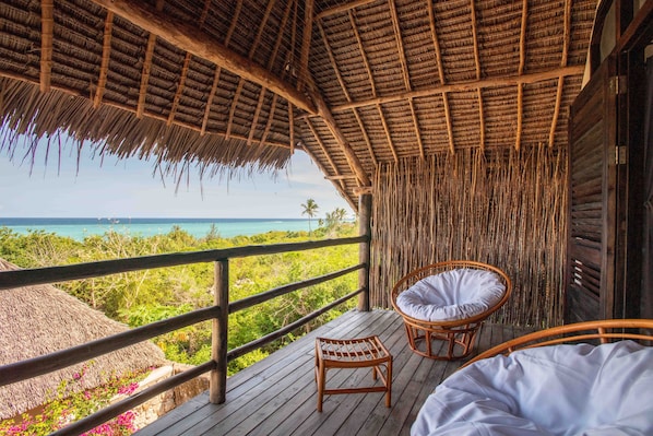 Deluxe Suite with Ocean View | Vista desde la habitación