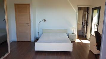 2 Schlafzimmer, BĂŒgeleisen/BĂŒgelbrett, kostenloses WLAN