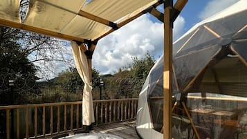 Tenda Deluks | Teras/patio