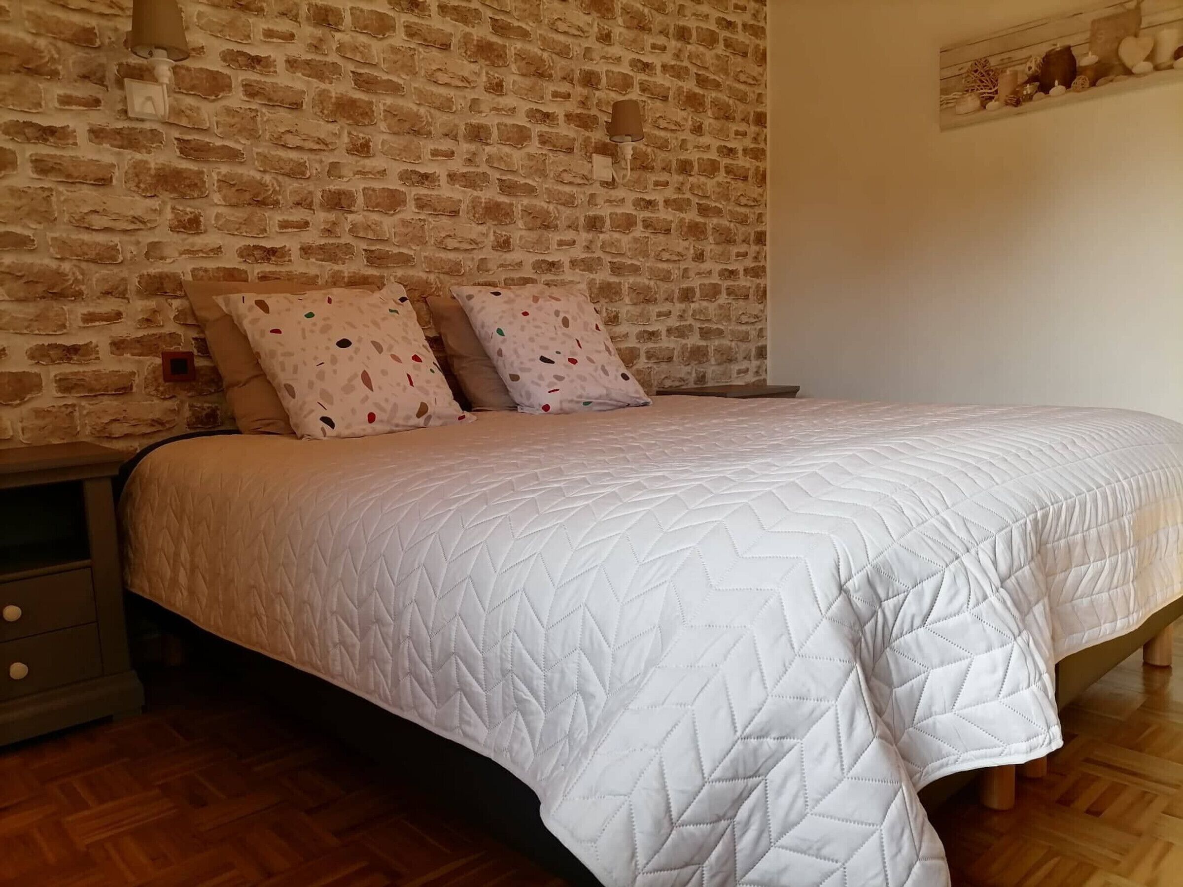 3 chambres, Wi-Fi gratuit, draps fournis