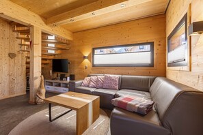 TV, DVD player - Premium Chalet # 7 with IR-Sauna & Whirlpool (Hohentauern)