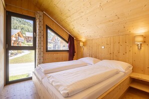 4 chambres, lit de bébé portatif, accès au Wi-Fi (inclus)