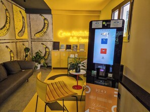 Check-in-/Check-out-Schalter
