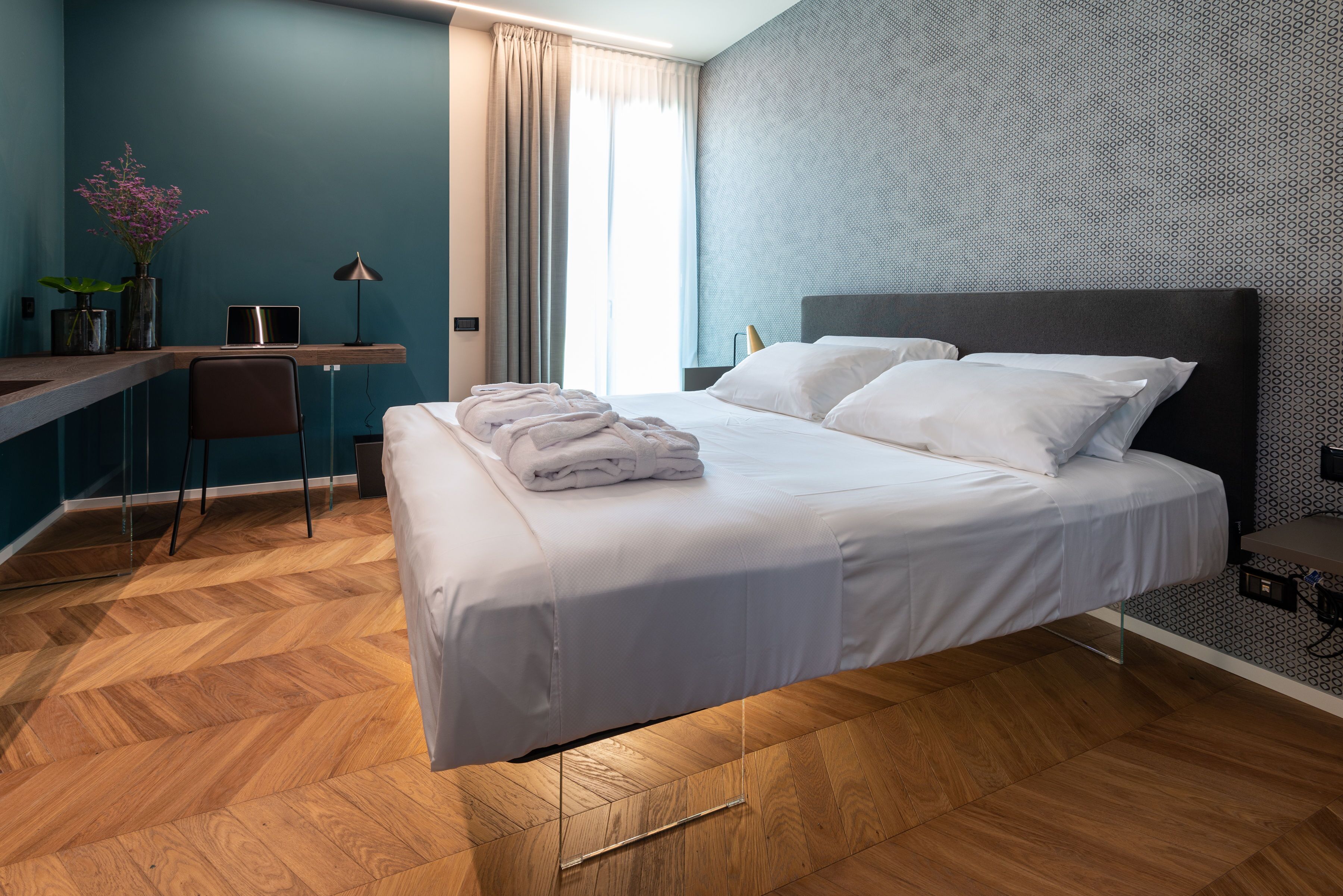 Suite, 2 camere da letto | Minibar, una cassaforte in camera, una scrivania, tende oscuranti