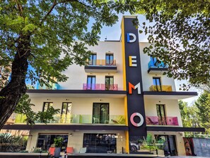 숙박 시설 정면