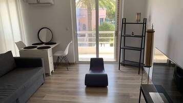 City Apartment | Ruang tamu