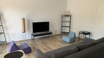 City Apartment | Ruang tamu